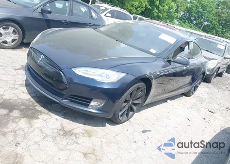 2013 Tesla Model S Performance из США, поврежденный, VIN 5YJSA1DP6DFP06464
